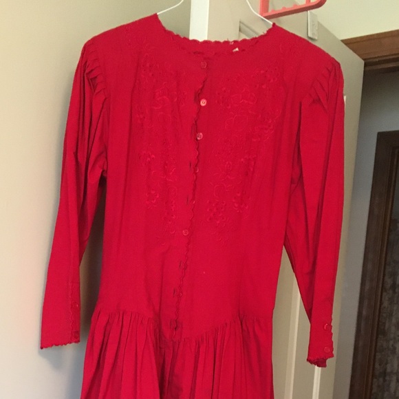 Beautiful Christmas dress. Fabulous condition. - Picture 1 of 3